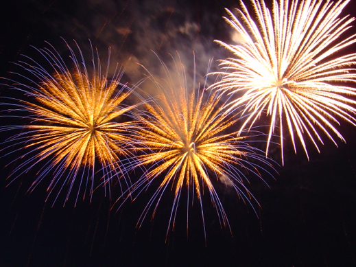 officials-urge-extreme-caution-when-using-fireworks-this-season-2
